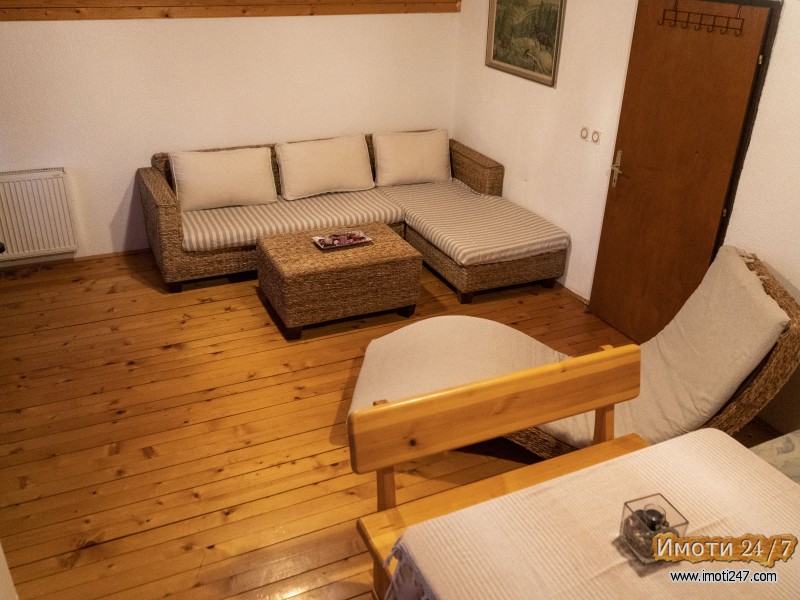 SE IZDAVA VIKENDICKA VO LEUNOVO-MAVROVO
