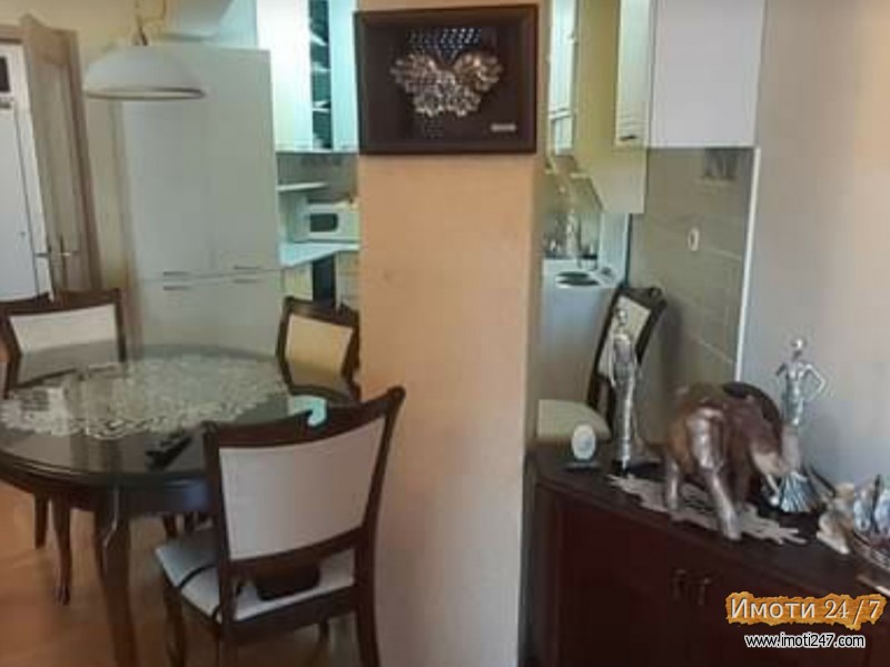 Se prodava stan vo Ohrid