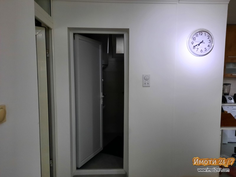 Izdavam garsonjera del od kuka 