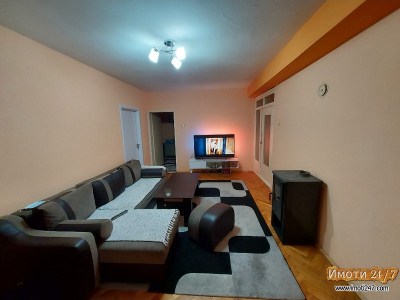 Se prodava stan na bul A Makedonski vo Radovis