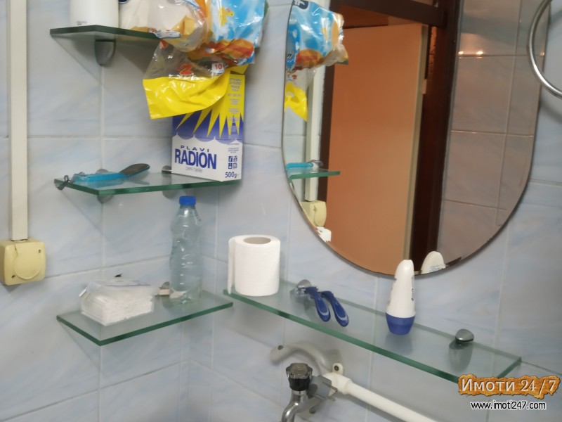 Se prodava stan i garaza vo Cento Skopje