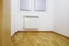 TROSOBEN 62m2 TRI PARKINGA CIST IMOTEN LIST STAR AERODROM 
