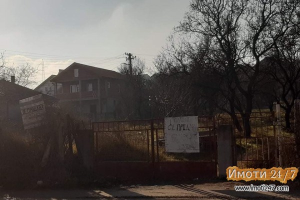 Плац во Волково