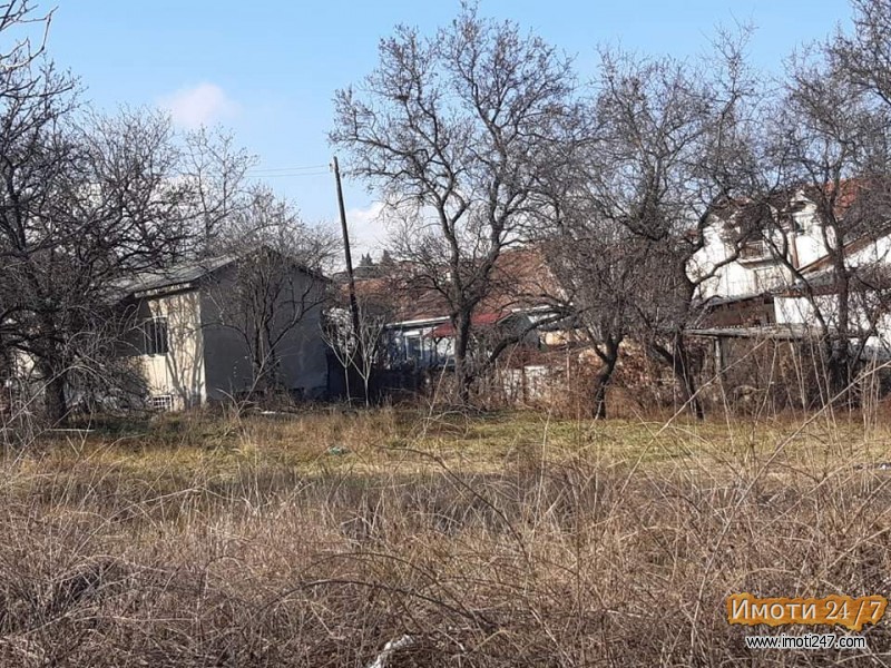 Плац во Волково