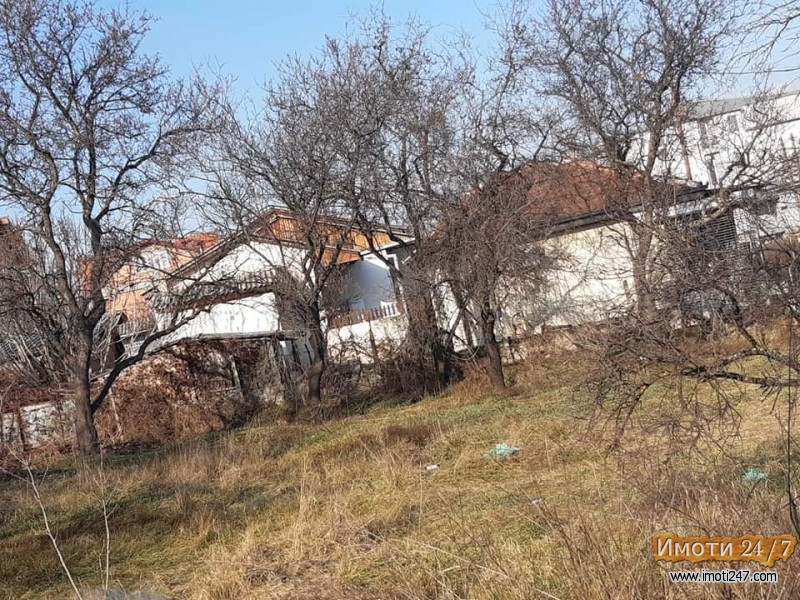 Плац во Волково