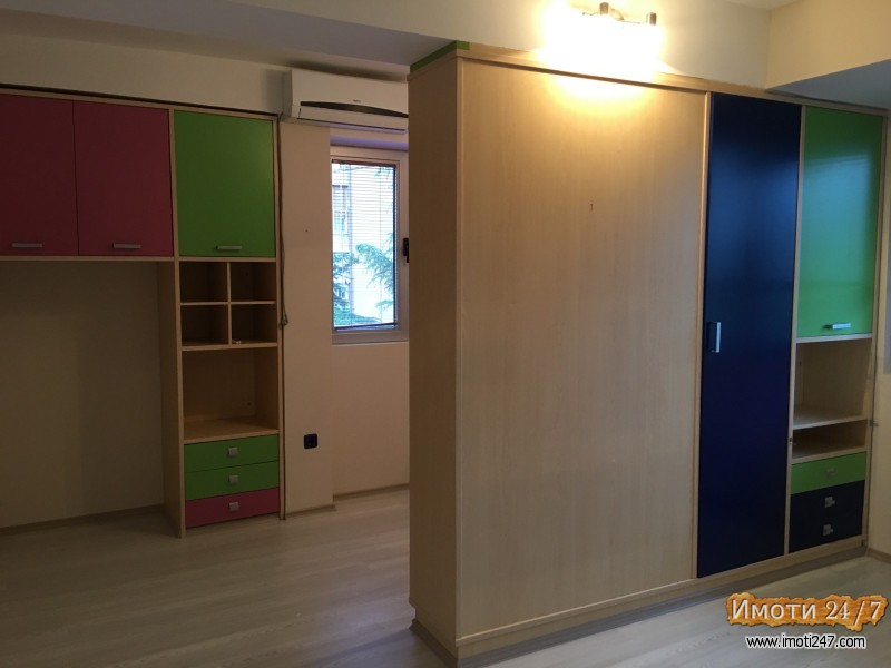 СЕ ИЗНАЈМУВА СТАН ВО КАРПОШ 4