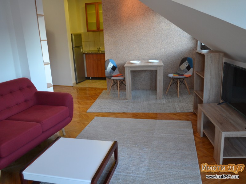 SE IZDAVA NOV KOMPLETNO UREDEN STAN VO STROG CENTAR