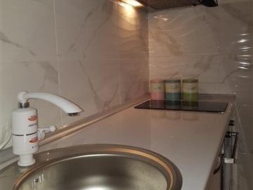 Izdavam stan vo Karpos 1