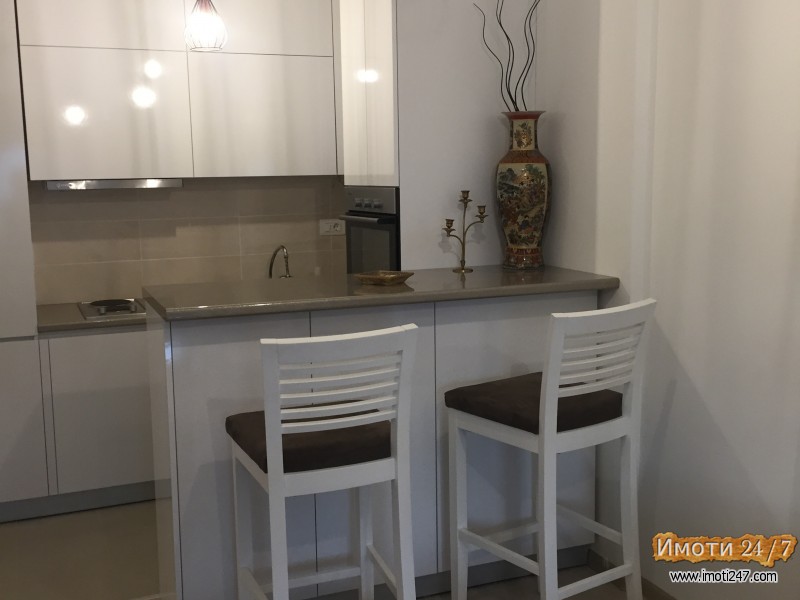 Се издава комплетно наместен стан 