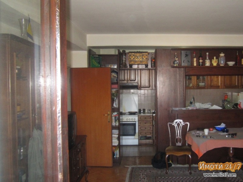 Продажба - 88м2 + 7м2 - Стан Буњаковец Центар