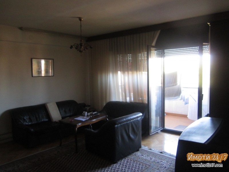 Продажба - 88м2 + 7м2 - Стан Буњаковец Центар