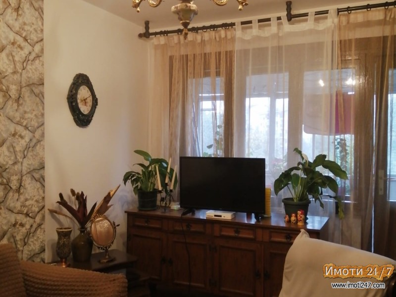 Prodavam stan vo Kisela Voda