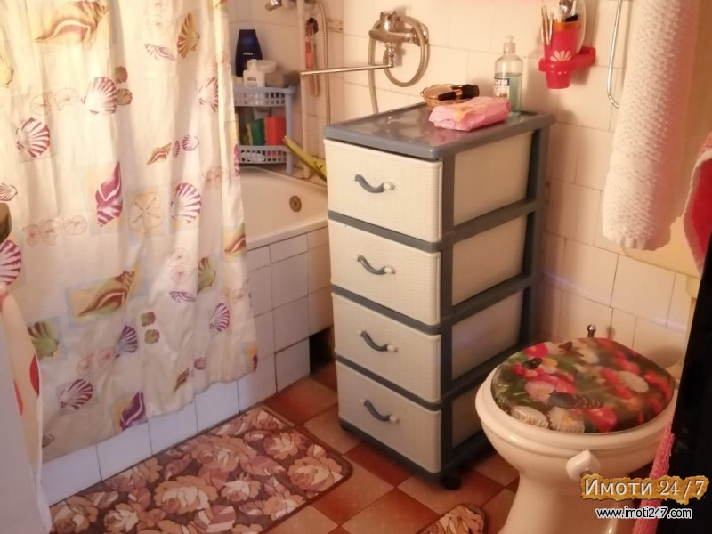 Prodavam stan vo Kisela Voda