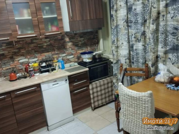 se prodava kukja vo kisela voda