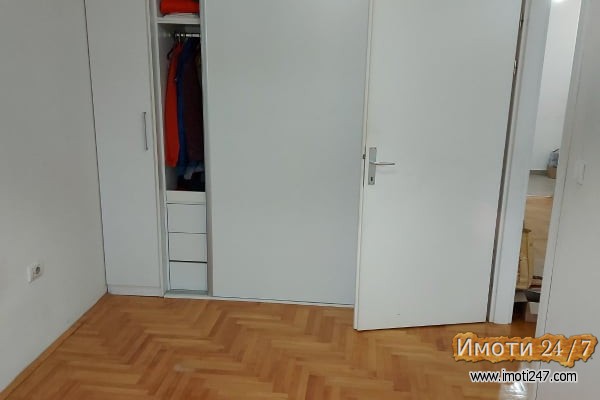 Se prodava stan vo Rasadnik