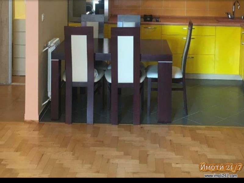 Se prodava stan vo Rasadnik