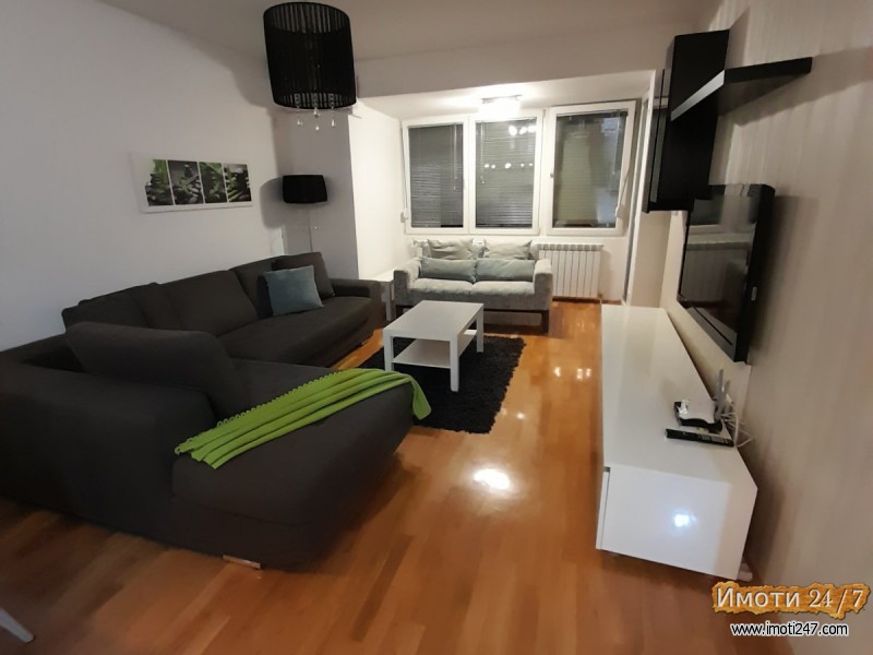 Se izdava luksuzen stan vo centar Skopje