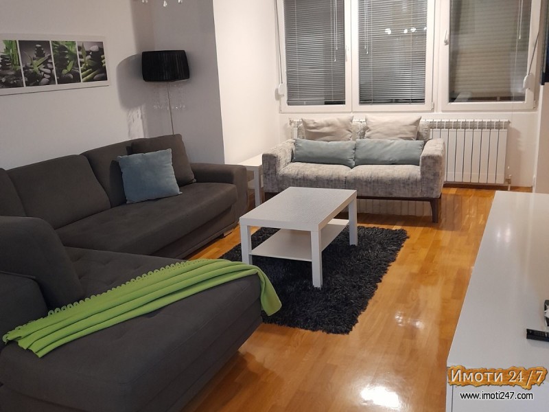 Se izdava luksuzen stan vo centar Skopje