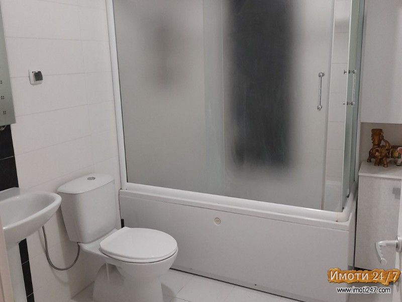 Se izdava luksuzen stan vo centar Skopje