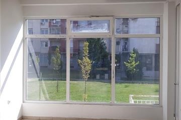 Деловен простор во населба Автокоманда