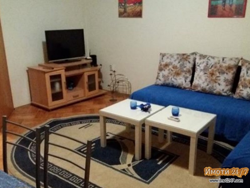 Se izdava stan vo Centar-Skopje