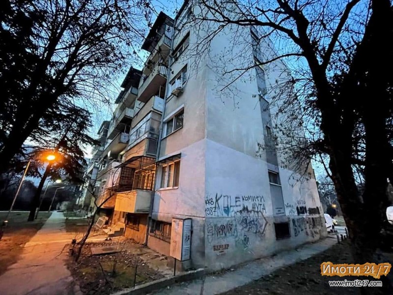 Se prodava stan vo Rasadnik