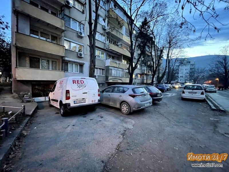 Se prodava stan vo Rasadnik