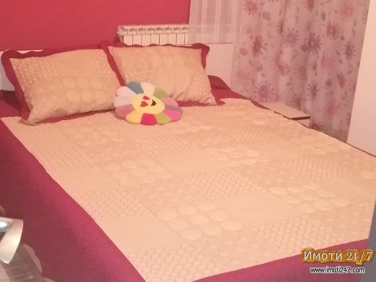 Se prodava stan