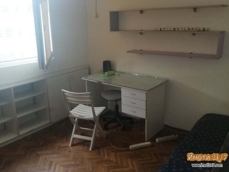 Се издава  гарсоњера  во  строг  центар  на  Скопје