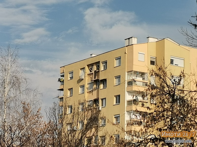 Se prodava odlicen stan