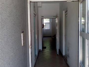 Продавам гарсоњера