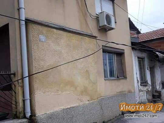 Se prodava kuka hitno na extra mesto na Bitpazar