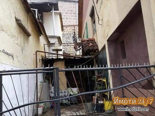 Se prodava kuka hitno na extra mesto na Bitpazar