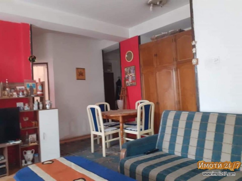 Se prodava stan vo Novo Lisice