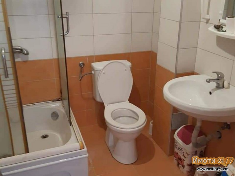 Se prodava stan vo Centar