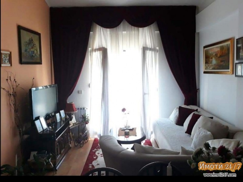 Se prodava stan vo Karpos 1