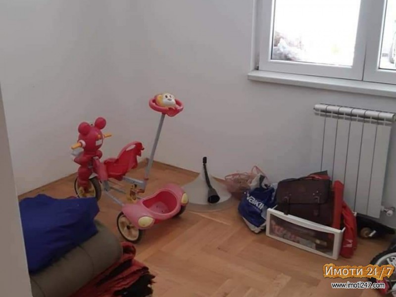 Se prodava stan hitno vo Centar