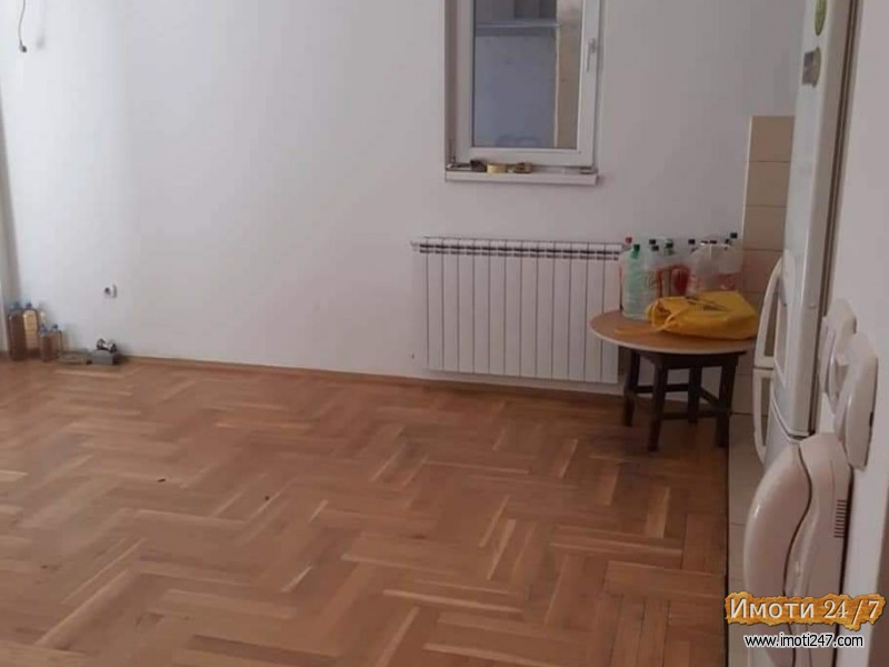 Se prodava stan hitno vo Centar
