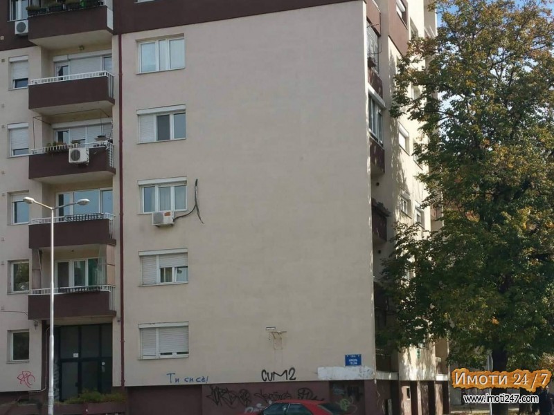 Се продава деловен простор