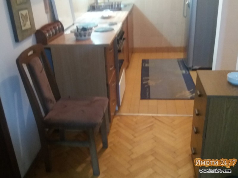 Se izdava namesten stan