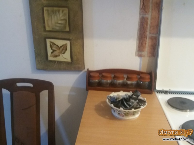 Se izdava namesten stan