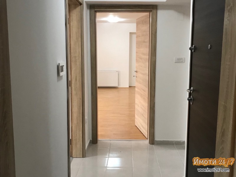 Se izdava nov prazen 3 soben stan vo Centar  Debar Maalo