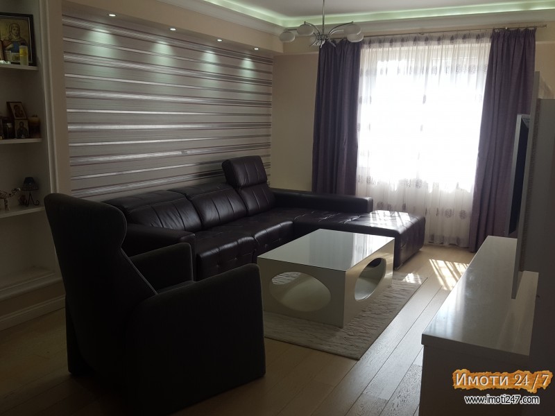 Се изнајмува луксузно уреден стан во близина на хотел Русија