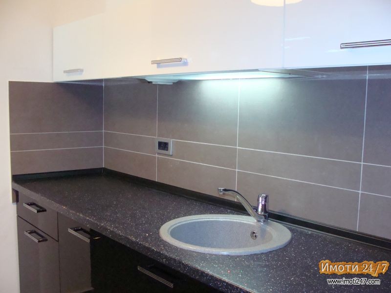 Се издава ЕКСКЛУЗИВЕН ДЕЛОВЕН ПРОСТОР