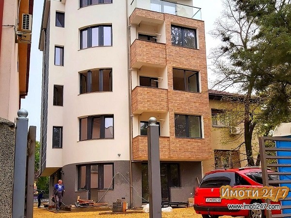 Nov trosoben stan 58m2 so parking Kisela Voda kaj Sampionce
