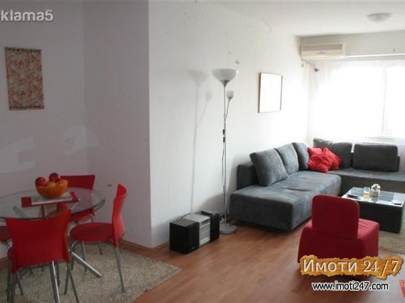 Izdavam stan vo aerodrom vo ELENA LUKA HOME