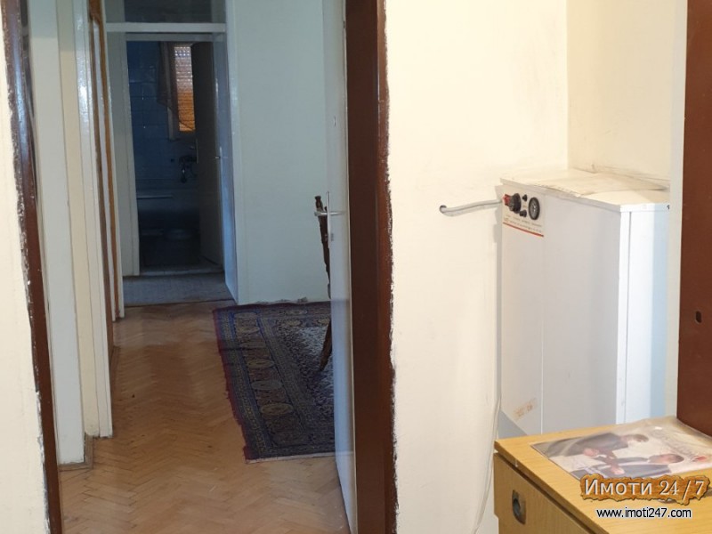 Prodavam stan -trosoben proširen vo Novo Lisiče