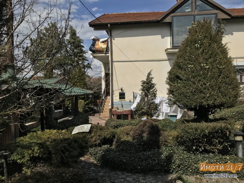 SE PRODAVA KUKJA 143M2+680M2 DVOR VO OKOLINATA NA OHRID