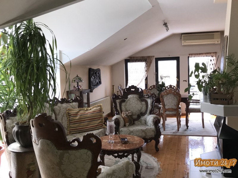 SE PRODAVA KUKJA 143M2+680M2 DVOR VO OKOLINATA NA OHRID