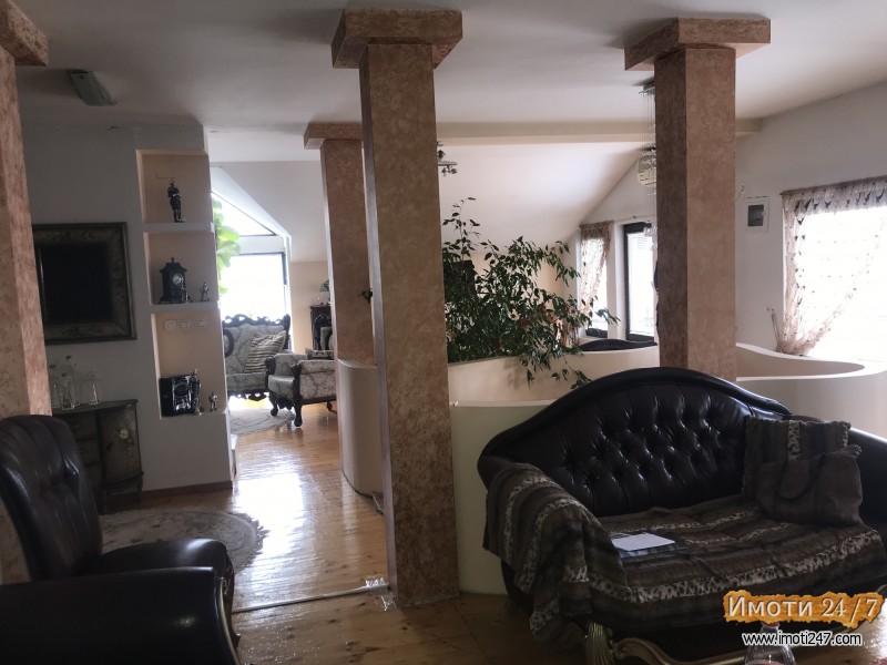 SE PRODAVA KUKJA 143M2+680M2 DVOR VO OKOLINATA NA OHRID